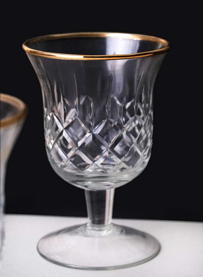 5.5in Tall Versailles Goblet Gold Rim Mini Glass Urn, Set of 4 Decor Jamali Garden