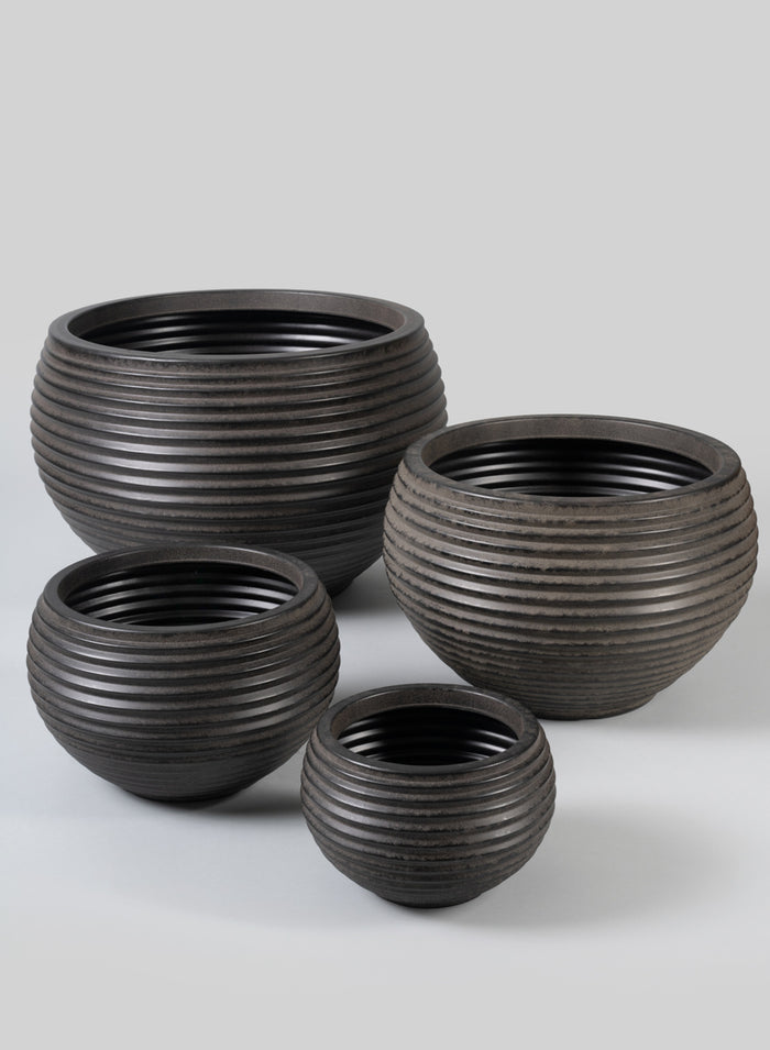 Alfredo Aged Black Real Look PVC Hive Planter Bowl Decor Jamali Garden