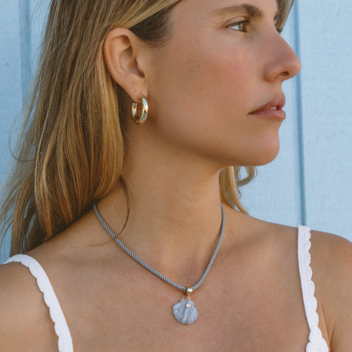 Coquille Blue Lace Shell Bail