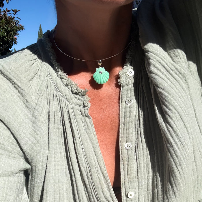Coquille Chrysoprase Shell Bail