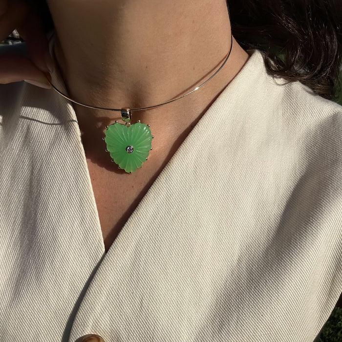 Malene Light Green Jade Heart Bail