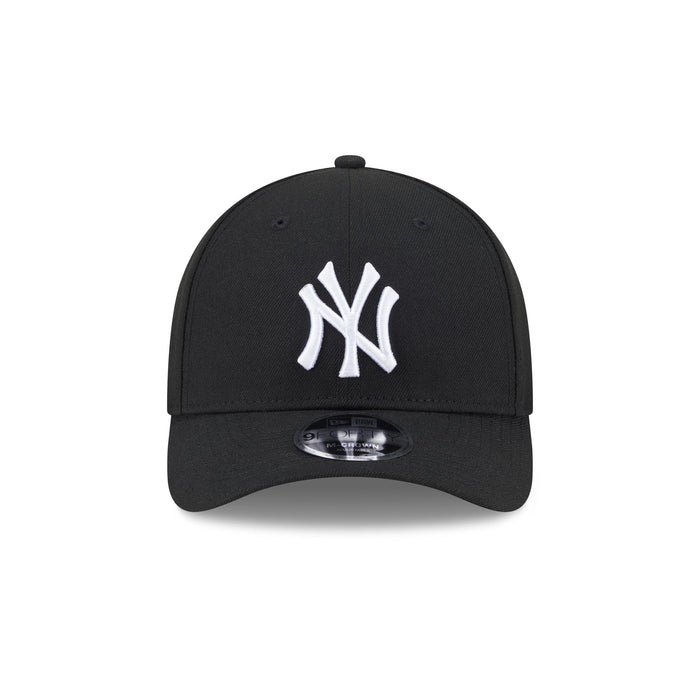 New York Yankees Black Authentic Collection 9FORTY M-Crown Snapback Hat