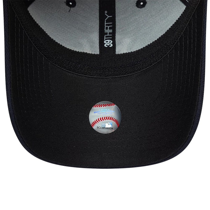 New York Yankees MLB Classic Navy 39THIRTY Stretch Fit Cap