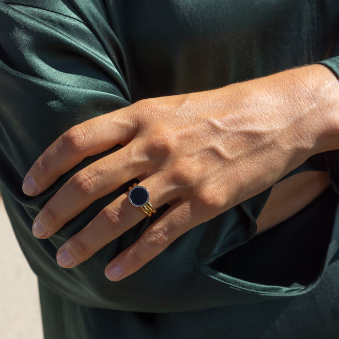 Svea Onyx Ring